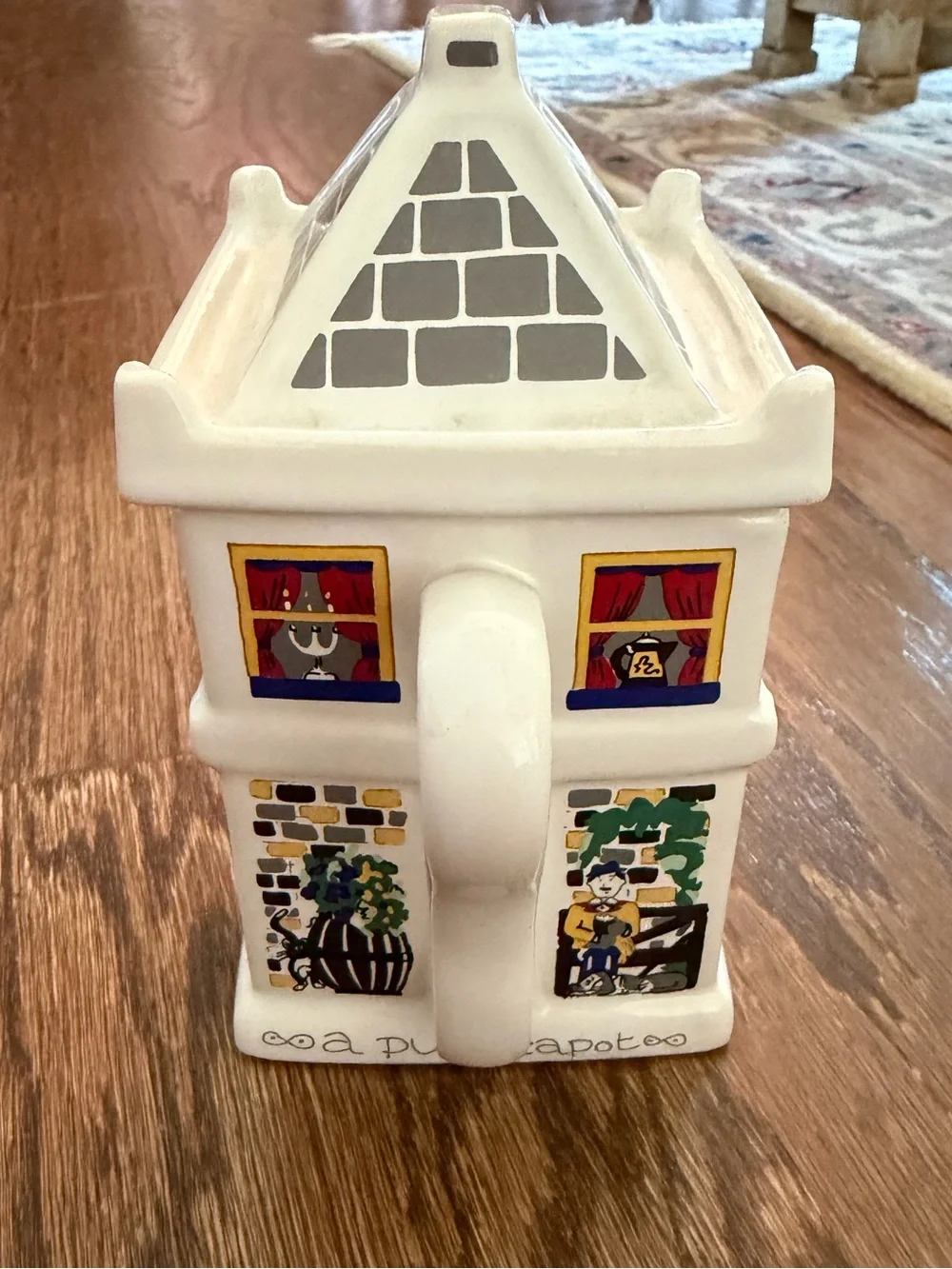 The Queen Victoria Pub Ceramic Teapot English Life by Wade